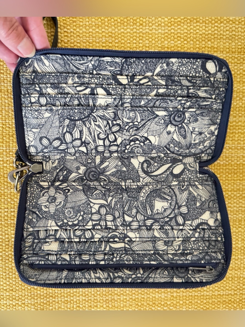 Sakroots Navy and Cream Floral Zip Wristlet/Wallet with Strap - Picture 3 of 7